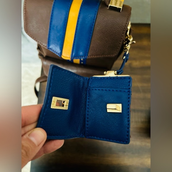 DREAM CONTROL rectangular crossbody bag in great condition! - Picture 6 of 15